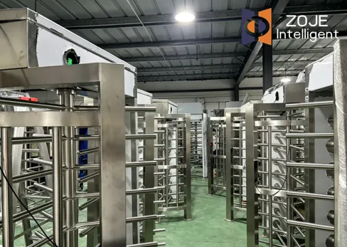 Обновление производства полноростовых турникетов ZOJE: 200 единиц прошли финальные испытания и готовы к отправке в Австралию